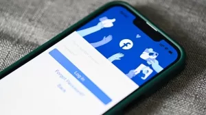 Facebook-Loginscreen auf einem Smartphone