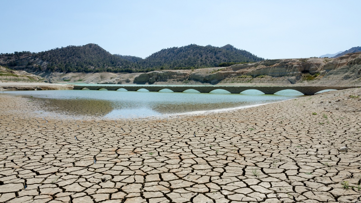 Leerer Amadorio-Stausee bei Villajoyosa, Alicante
