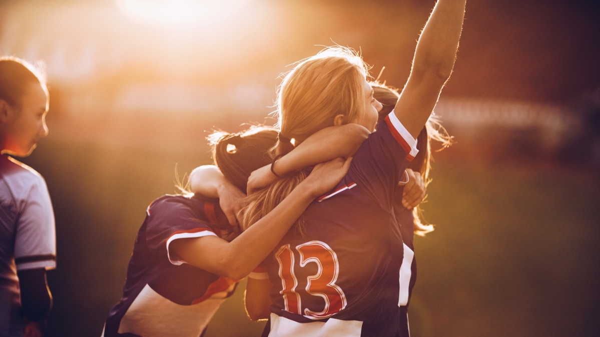 Fußballerinnen beim Torjubel