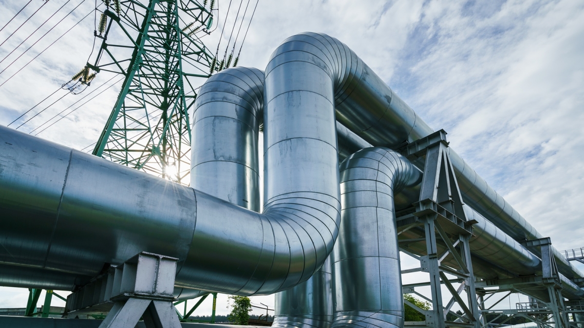 Erdgaspipeline und Leitungsmast