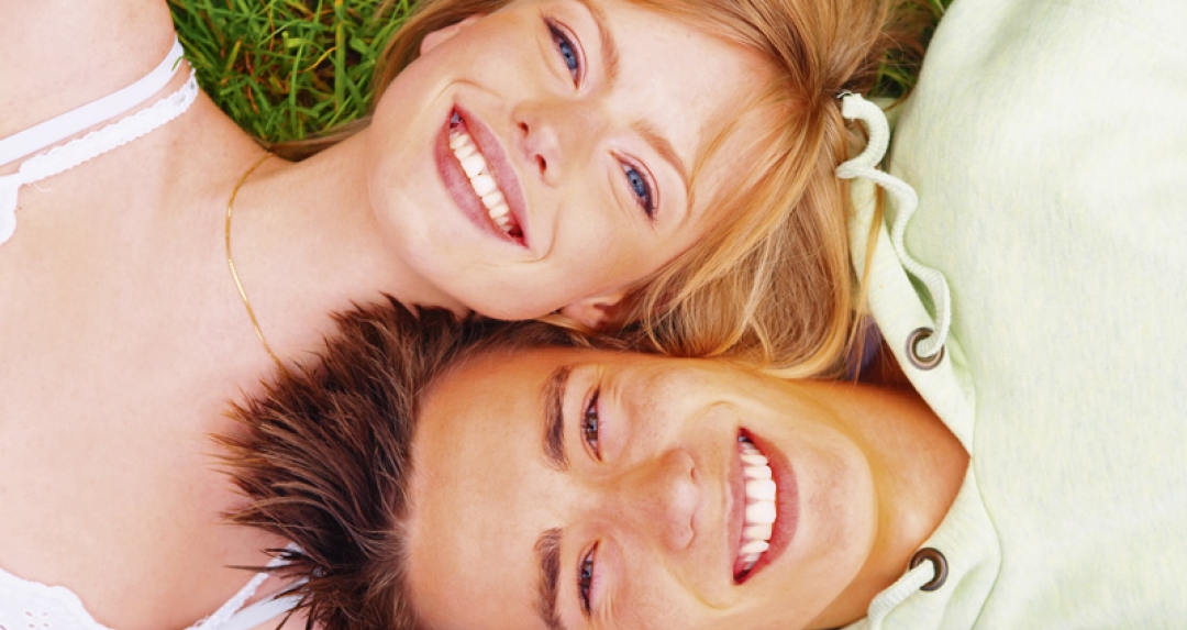 Warum wir uns verlieben Schicksal oder Chemie? wissen.de