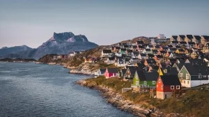 Blick auf Nuuk mit dem Sermitsiaq im Hintergrund