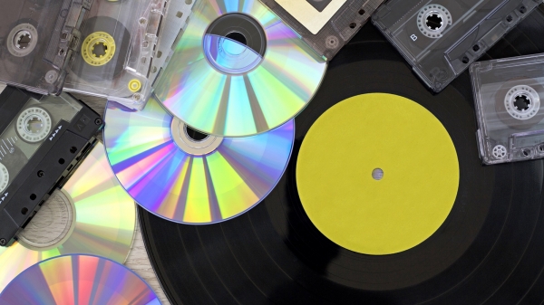 Schallplatte, CDs und Kompaktkassetten