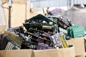 Elektronikschrott auf dem Recyclinghof