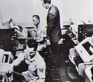 Blick in den alten Hotlineroom unter dem Ostflügel des Weißen Hauses in Washington.n