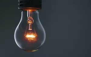 Abgedimmte Glühbirne