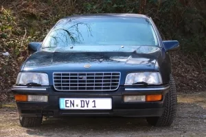 Frontansicht eines Opels