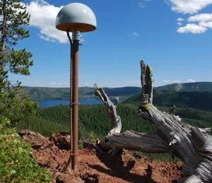 GPS-Mounment zur Überwachung des Newberry-Vulkans in Orgeon